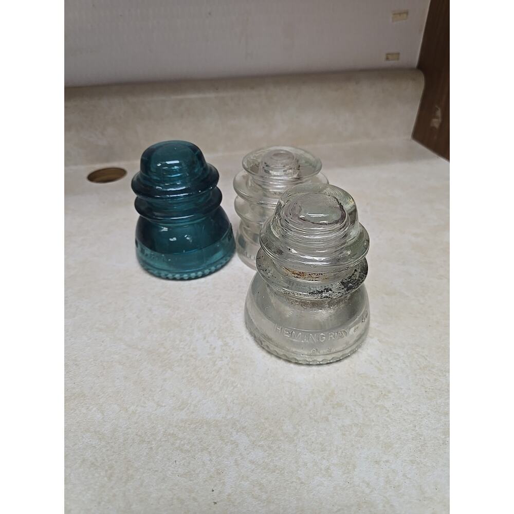 Vintage Hemingray Glass Insulators Lot 42 Aqua‎ 56 Clear Antique Telegraph Decor